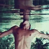 欧美风格逗比男生头像图片_WWW.WHOISQQ.COM