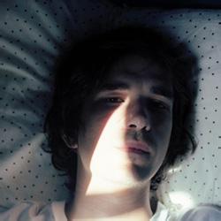 欧美静态男生头像图片_WWW.WHOISQQ.COM