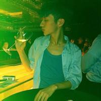 绿色男生头像图片_WWW.WHOISQQ.COM