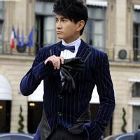 头像图片男生领结_WWW.WHOISQQ.COM