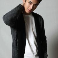 男生头像图片手机壁纸_WWW.WHOISQQ.COM