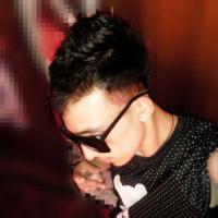 维吾尔族头像图片男生_WWW.WHOISQQ.COM