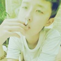 维吾尔族头像图片男生_WWW.WHOISQQ.COM