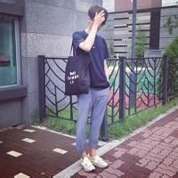 qq头像图片红领巾男生_WWW.WHOISQQ.COM