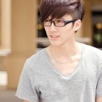 眼镜成熟男生头像图片_WWW.WHOISQQ.COM