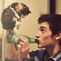 qq头像图片男生带猫的_WWW.WHOISQQ.COM