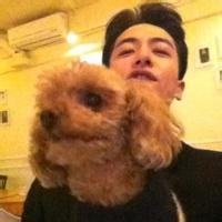 qq头像图片男生带猫的_WWW.WHOISQQ.COM