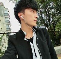 男生全身侧面头像图片_WWW.WHOISQQ.COM