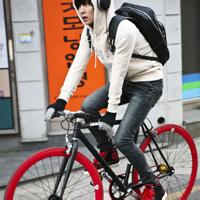 qq骑自行车男生头像图片_WWW.WHOISQQ.COM