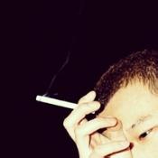男生不露脸帅气头像图片_WWW.WHOISQQ.COM