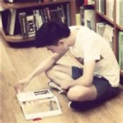 男生不露脸帅气头像图片_WWW.WHOISQQ.COM