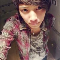 带旭字的男生qq头像图片_WWW.WHOISQQ.COM