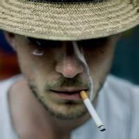 qq硬汉头像图片男生_WWW.WHOISQQ.COM
