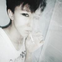 qq吸烟男生头像图片_WWW.WHOISQQ.COM