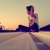 孤独终老男生头像图片_WWW.WHOISQQ.COM