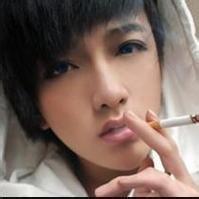 不是正脸的男生头像图片_WWW.WHOISQQ.COM