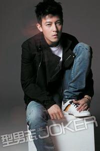 23岁适合的男生头像图片_WWW.WHOISQQ.COM