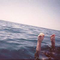 男生海里的头像图片_WWW.WHOISQQ.COM