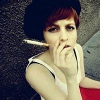 qq头像图片个性网男生吸烟_WWW.WHOISQQ.COM