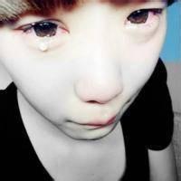qq头像图片流泪男生_WWW.WHOISQQ.COM