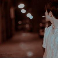 qq头像图片流泪男生_WWW.WHOISQQ.COM