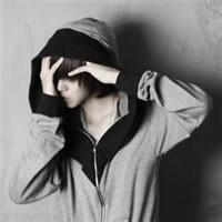 qq皮肤和头像图片一套男生_WWW.WHOISQQ.COM