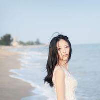 白色衣服男生头像图片女生_WWW.WHOISQQ.COM