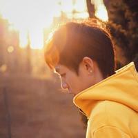 qq男生头像图片带阳光_WWW.WHOISQQ.COM