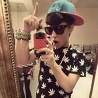 qq头像图片男生全身_WWW.WHOISQQ.COM