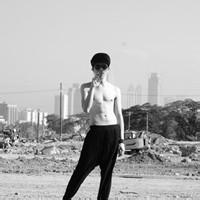 qq头像图片男生全身_WWW.WHOISQQ.COM