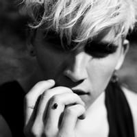 蒙嘴男生头像图片_WWW.WHOISQQ.COM