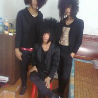 qq头像图片男生黑色身影_WWW.WHOISQQ.COM