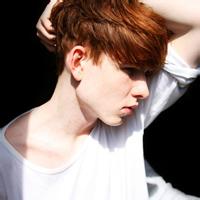 qq头像图片男生沉稳_WWW.WHOISQQ.COM