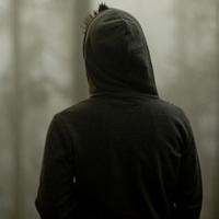 qq头像图片男生孤单背影_WWW.WHOISQQ.COM