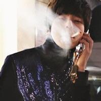 男生头像图片带烟花_WWW.WHOISQQ.COM