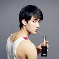 有关爱情的男生头像图片_WWW.WHOISQQ.COM