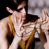 男生英伦 头像图片_WWW.WHOISQQ.COM