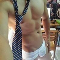 男生头像图片露腹肌_WWW.WHOISQQ.COM