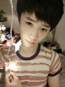 高冷气质男生头像图片_WWW.WHOISQQ.COM