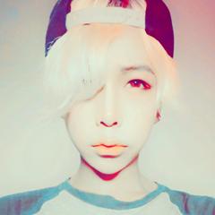 qq男生原宿头像图片_WWW.WHOISQQ.COM