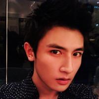 我恨你qq男生头像图片_WWW.WHOISQQ.COM