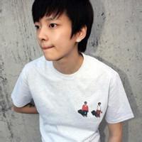 qq头像图片男生逼真15岁_WWW.WHOISQQ.COM