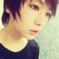 qq闪图男生头像图片_WWW.WHOISQQ.COM