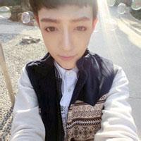 男生背影头发头像图片_WWW.WHOISQQ.COM