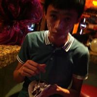 qq男生单人头像图片_WWW.WHOISQQ.COM