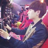 qq成熟男生头像图片真人_WWW.WHOISQQ.COM