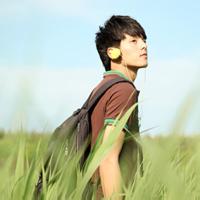 qq阳光向上头像图片男生_WWW.WHOISQQ.COM