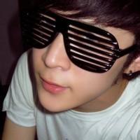 qq男生头像图片2012乐园_WWW.WHOISQQ.COM