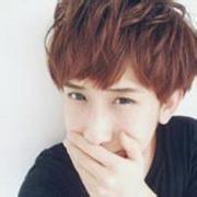 qq头像图片气质眼镜男生_WWW.WHOISQQ.COM