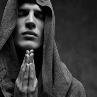 头像图片倒着的男生_WWW.WHOISQQ.COM